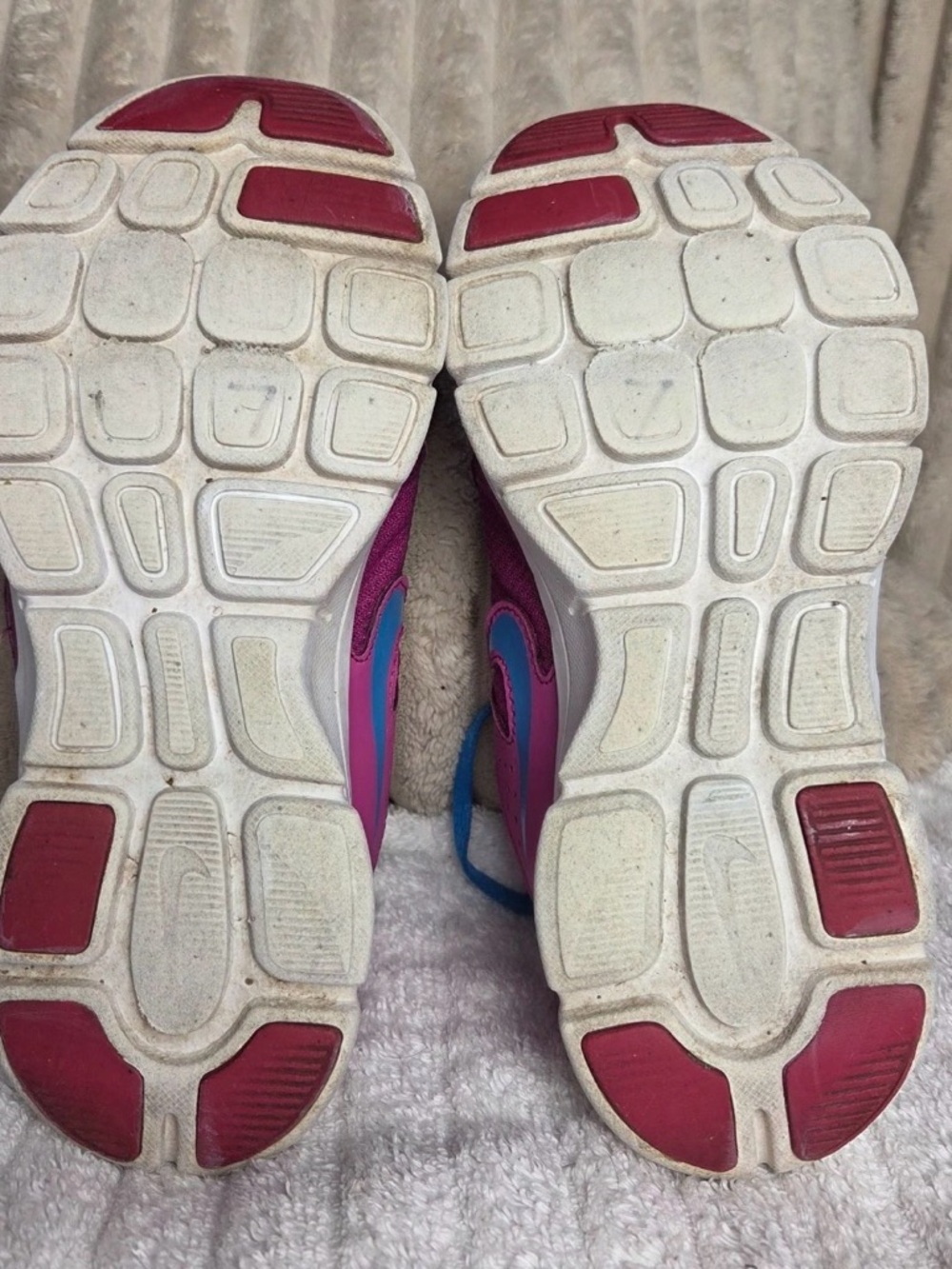 Nike Flex Experience RN Women's Pink Blue Running Shoes Size 6 - Picture 4 of 7